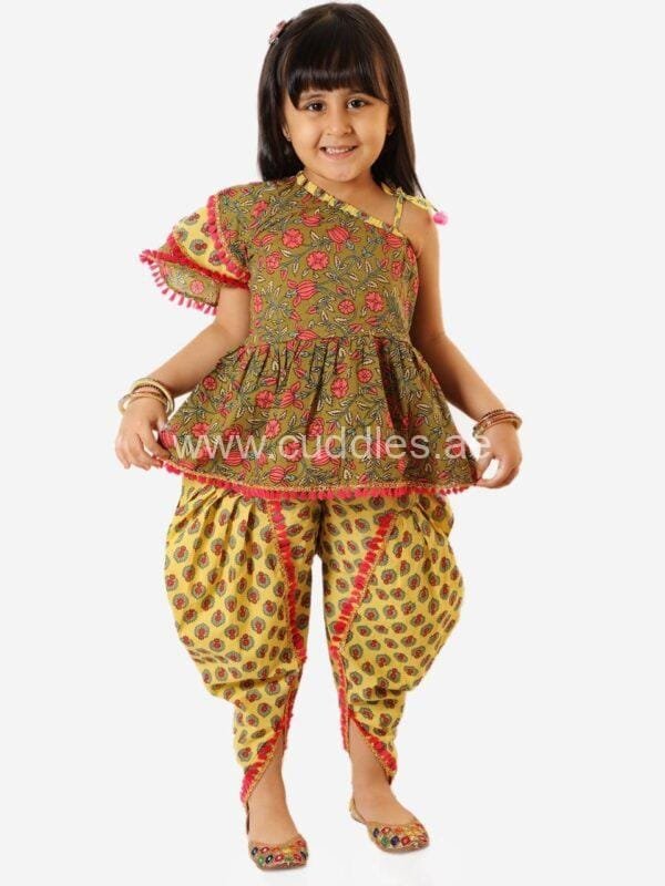Shoulder kurti dhoti set